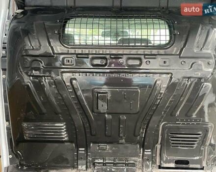 Форд Транзит Коннект 2014 у Києві на Automoto.ua Білий Форд Транзит Коннект, об'ємом двигуна 1.56 л та пробігом 243 тис. км за 7950 $, фото 19 на Automoto.ua