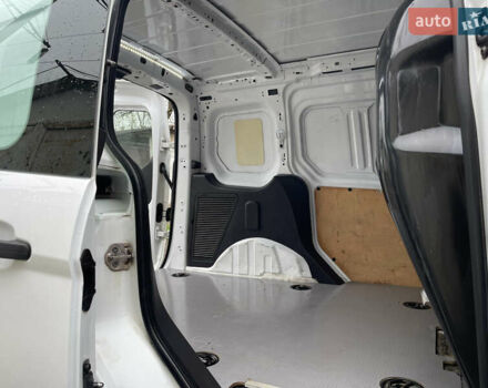 Белый Форд Транзит Коннект, объемом двигателя 1.6 л и пробегом 225 тыс. км за 7700 $, фото 18 на Automoto.ua