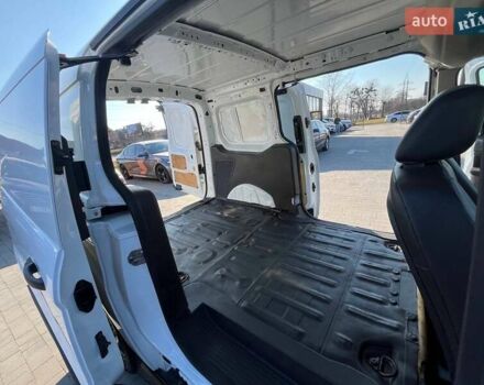 Білий Форд Транзит Коннект, об'ємом двигуна 2.49 л та пробігом 235 тис. км за 8350 $, фото 7 на Automoto.ua