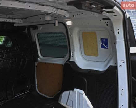 Білий Форд Транзит Коннект, об'ємом двигуна 1.5 л та пробігом 272 тис. км за 8888 $, фото 38 на Automoto.ua