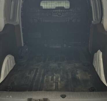 Білий Форд Транзит Коннект, об'ємом двигуна 1.5 л та пробігом 121 тис. км за 13000 $, фото 56 на Automoto.ua