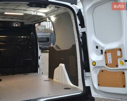Білий Форд Транзит Коннект, об'ємом двигуна 1.5 л та пробігом 210 тис. км за 14400 $, фото 144 на Automoto.ua