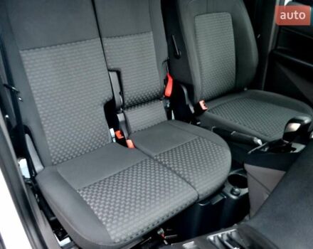 Білий Форд Транзит Коннект, об'ємом двигуна 1.5 л та пробігом 210 тис. км за 14400 $, фото 129 на Automoto.ua