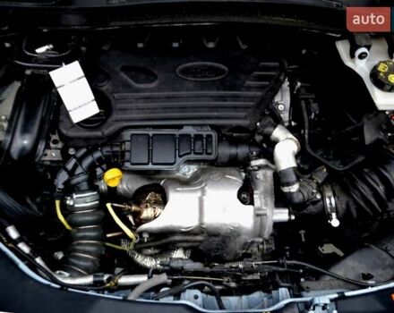 Білий Форд Транзит Коннект, об'ємом двигуна 1.5 л та пробігом 210 тис. км за 14400 $, фото 162 на Automoto.ua