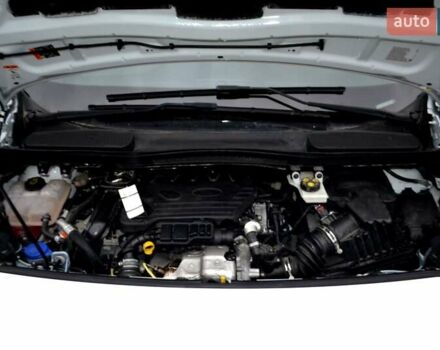 Білий Форд Транзит Коннект, об'ємом двигуна 1.5 л та пробігом 210 тис. км за 14400 $, фото 155 на Automoto.ua