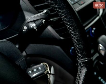 Білий Форд Транзит Коннект, об'ємом двигуна 1.5 л та пробігом 210 тис. км за 14400 $, фото 87 на Automoto.ua