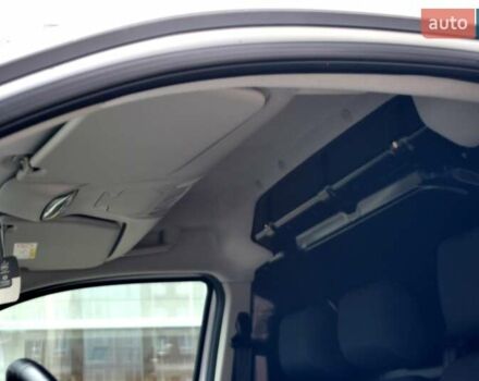 Білий Форд Транзит Коннект, об'ємом двигуна 1.5 л та пробігом 210 тис. км за 14400 $, фото 113 на Automoto.ua