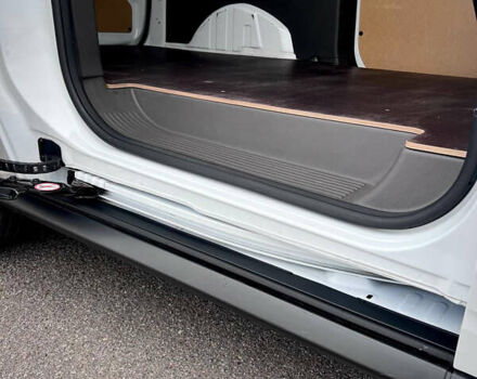 Білий Форд Транзит Коннект, об'ємом двигуна 1.5 л та пробігом 184 тис. км за 16500 $, фото 44 на Automoto.ua