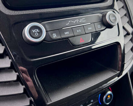 Білий Форд Транзит Коннект, об'ємом двигуна 1.5 л та пробігом 184 тис. км за 16500 $, фото 35 на Automoto.ua