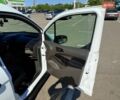 Білий Форд Транзит Коннект, об'ємом двигуна 1.5 л та пробігом 133 тис. км за 11000 $, фото 12 на Automoto.ua