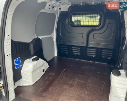 Белый Форд Транзит Коннект, объемом двигателя 0 л и пробегом 148 тыс. км за 9999 $, фото 10 на Automoto.ua