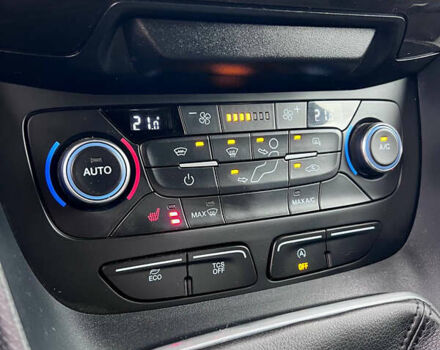 Білий Форд Транзит Коннект, об'ємом двигуна 1.5 л та пробігом 184 тис. км за 16500 $, фото 36 на Automoto.ua