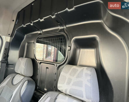 Белый Форд Транзит Коннект, объемом двигателя 1.75 л и пробегом 314 тыс. км за 4500 $, фото 11 на Automoto.ua