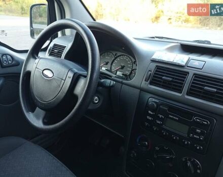 Форд Транзит Коннект 2002 в Ковель на Automoto.ua Белый Форд Транзит Коннект, объемом двигателя 1.8 л и пробегом 128 тыс. км за 4950 $, фото 15 на Automoto.ua