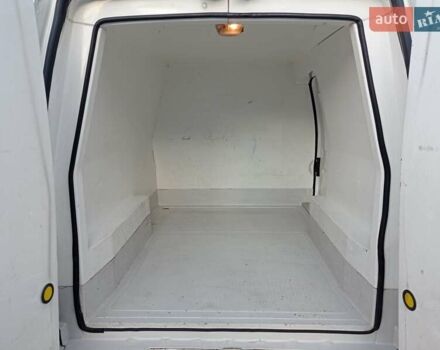 Форд Транзит Коннект 2002 в Ковель на Automoto.ua Белый Форд Транзит Коннект, объемом двигателя 1.8 л и пробегом 128 тыс. км за 4950 $, фото 11 на Automoto.ua