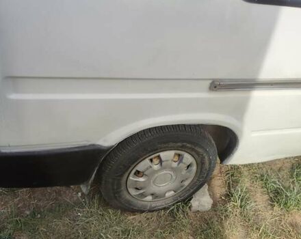 Белый Форд Транзит Коннект, объемом двигателя 2.5 л и пробегом 150 тыс. км за 3000 $, фото 2 на Automoto.ua