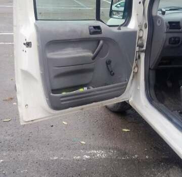 Форд Транзит Коннект 2003 в Сарнах на Automoto.ua Белый Форд Транзит Коннект, объемом двигателя 1.8 л и пробегом 300 тыс. км за 3650 $, фото 5 на Automoto.ua