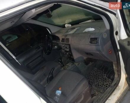 Білий Форд Транзит Коннект, об'ємом двигуна 1.75 л та пробігом 300 тис. км за 2000 $, фото 6 на Automoto.ua