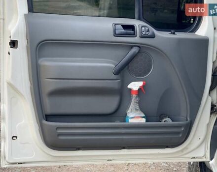 Белый Форд Транзит Коннект, объемом двигателя 1.75 л и пробегом 380 тыс. км за 4500 $, фото 15 на Automoto.ua