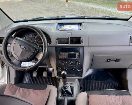 Белый Форд Транзит Коннект, объемом двигателя 1.75 л и пробегом 380 тыс. км за 4500 $, фото 24 на Automoto.ua