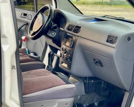 Белый Форд Транзит Коннект, объемом двигателя 1.75 л и пробегом 380 тыс. км за 4500 $, фото 21 на Automoto.ua