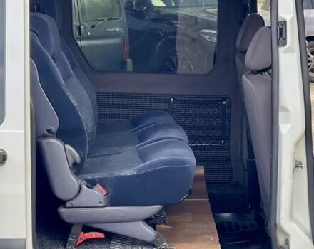 Белый Форд Транзит Коннект, объемом двигателя 1.75 л и пробегом 380 тыс. км за 4500 $, фото 19 на Automoto.ua