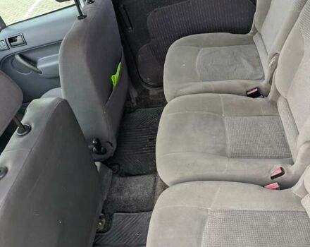 Белый Форд Транзит Коннект, объемом двигателя 1.8 л и пробегом 316 тыс. км за 4700 $, фото 24 на Automoto.ua