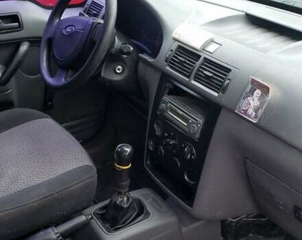 Белый Форд Транзит Коннект, объемом двигателя 1.8 л и пробегом 280 тыс. км за 4850 $, фото 6 на Automoto.ua