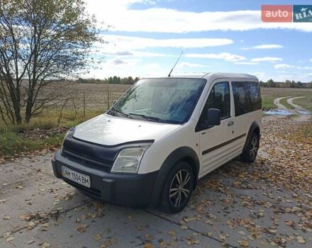Форд Транзит Коннект 2006 у Коростене на Automoto.ua Білий Форд Транзит Коннект, об'ємом двигуна 1.8 л та пробігом 318 тис. км за 6300 $, фото 3 на Automoto.ua