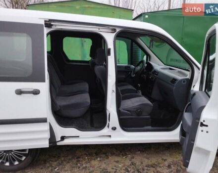 Белый Форд Транзит Коннект, объемом двигателя 1.75 л и пробегом 350 тыс. км за 4950 $, фото 15 на Automoto.ua