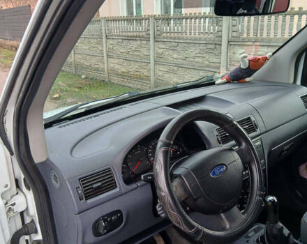 Белый Форд Транзит Коннект, объемом двигателя 1.75 л и пробегом 230 тыс. км за 4400 $, фото 8 на Automoto.ua