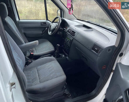 Белый Форд Транзит Коннект, объемом двигателя 1.8 л и пробегом 300 тыс. км за 4200 $, фото 10 на Automoto.ua