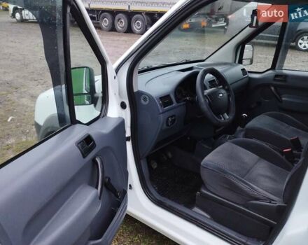 Белый Форд Транзит Коннект, объемом двигателя 1.75 л и пробегом 350 тыс. км за 4950 $, фото 8 на Automoto.ua