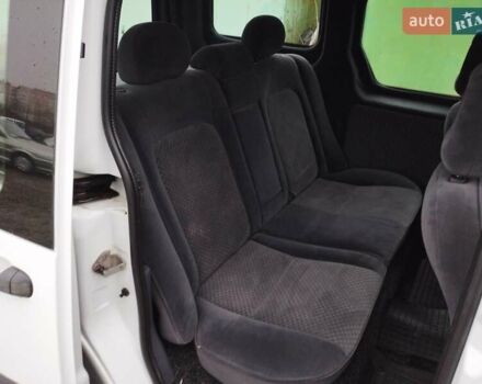 Белый Форд Транзит Коннект, объемом двигателя 1.75 л и пробегом 350 тыс. км за 4950 $, фото 16 на Automoto.ua