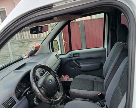 Белый Форд Транзит Коннект, объемом двигателя 1.75 л и пробегом 230 тыс. км за 4400 $, фото 7 на Automoto.ua