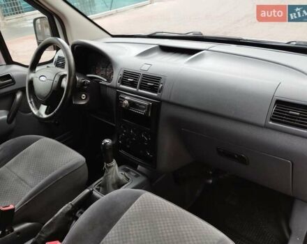 Білий Форд Транзит Коннект, об'ємом двигуна 1.75 л та пробігом 350 тис. км за 4999 $, фото 21 на Automoto.ua