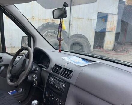 Белый Форд Транзит Коннект, объемом двигателя 1.8 л и пробегом 344 тыс. км за 4600 $, фото 3 на Automoto.ua