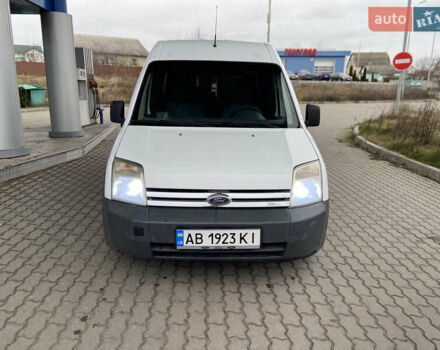 Белый Форд Транзит Коннект, объемом двигателя 1.8 л и пробегом 300 тыс. км за 4200 $, фото 1 на Automoto.ua