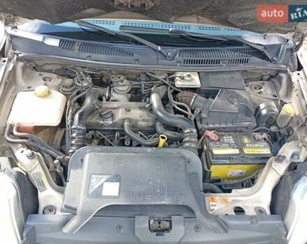 Форд Транзит Коннект 2006 у Коростене на Automoto.ua Білий Форд Транзит Коннект, об'ємом двигуна 1.8 л та пробігом 318 тис. км за 6300 $, фото 23 на Automoto.ua