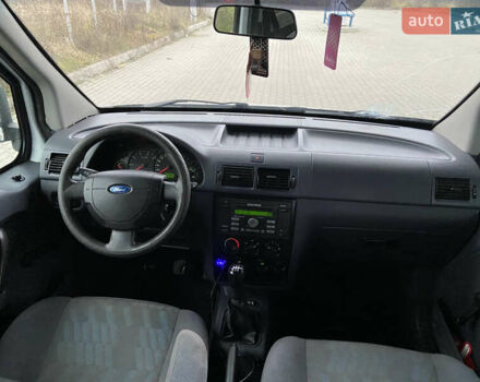 Белый Форд Транзит Коннект, объемом двигателя 1.8 л и пробегом 300 тыс. км за 4200 $, фото 13 на Automoto.ua