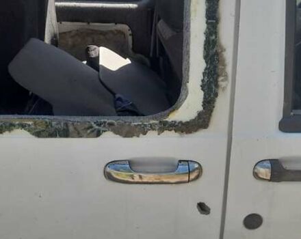 Белый Форд Транзит Коннект, объемом двигателя 1.8 л и пробегом 320 тыс. км за 2000 $, фото 13 на Automoto.ua