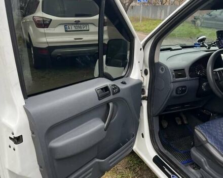 Білий Форд Транзит Коннект, об'ємом двигуна 1.75 л та пробігом 283 тис. км за 4639 $, фото 1 на Automoto.ua