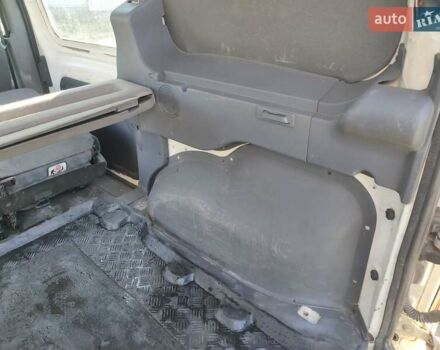 Белый Форд Транзит Коннект, объемом двигателя 1.8 л и пробегом 260 тыс. км за 4800 $, фото 15 на Automoto.ua