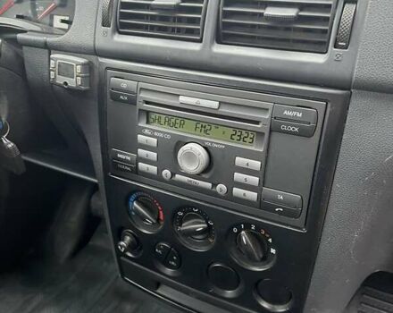 Белый Форд Транзит Коннект, объемом двигателя 1.75 л и пробегом 268 тыс. км за 5700 $, фото 5 на Automoto.ua