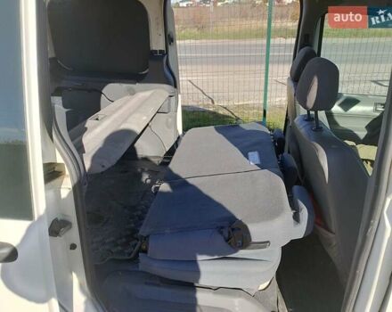 Белый Форд Транзит Коннект, объемом двигателя 1.8 л и пробегом 260 тыс. км за 4800 $, фото 13 на Automoto.ua