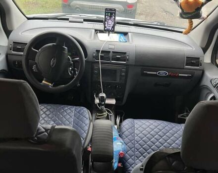 Білий Форд Транзит Коннект, об'ємом двигуна 1.75 л та пробігом 283 тис. км за 4639 $, фото 4 на Automoto.ua