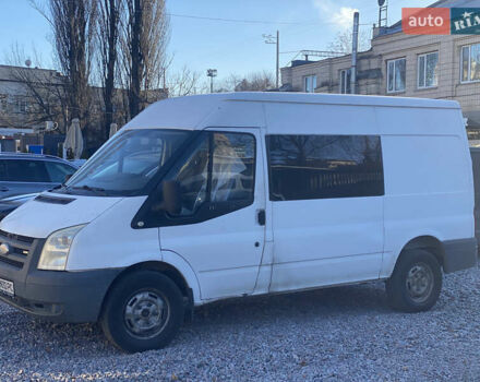 Белый Форд Транзит Коннект, объемом двигателя 2.4 л и пробегом 400 тыс. км за 6000 $, фото 1 на Automoto.ua