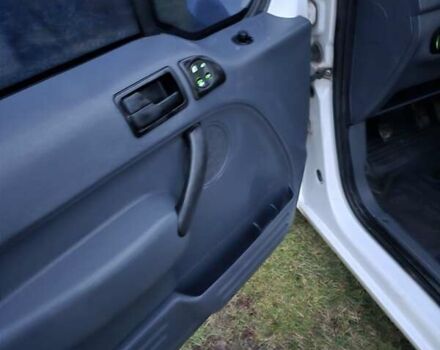 Белый Форд Транзит Коннект, объемом двигателя 1.8 л и пробегом 310 тыс. км за 5300 $, фото 18 на Automoto.ua