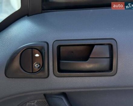 Белый Форд Транзит Коннект, объемом двигателя 1.8 л и пробегом 290 тыс. км за 5699 $, фото 35 на Automoto.ua