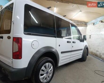 Белый Форд Транзит Коннект, объемом двигателя 1.8 л и пробегом 213 тыс. км за 6100 $, фото 3 на Automoto.ua